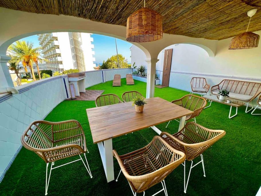 Apartamento Con Gran Terraza Junto A La Playa Torremolinos Zewnętrze zdjęcie
